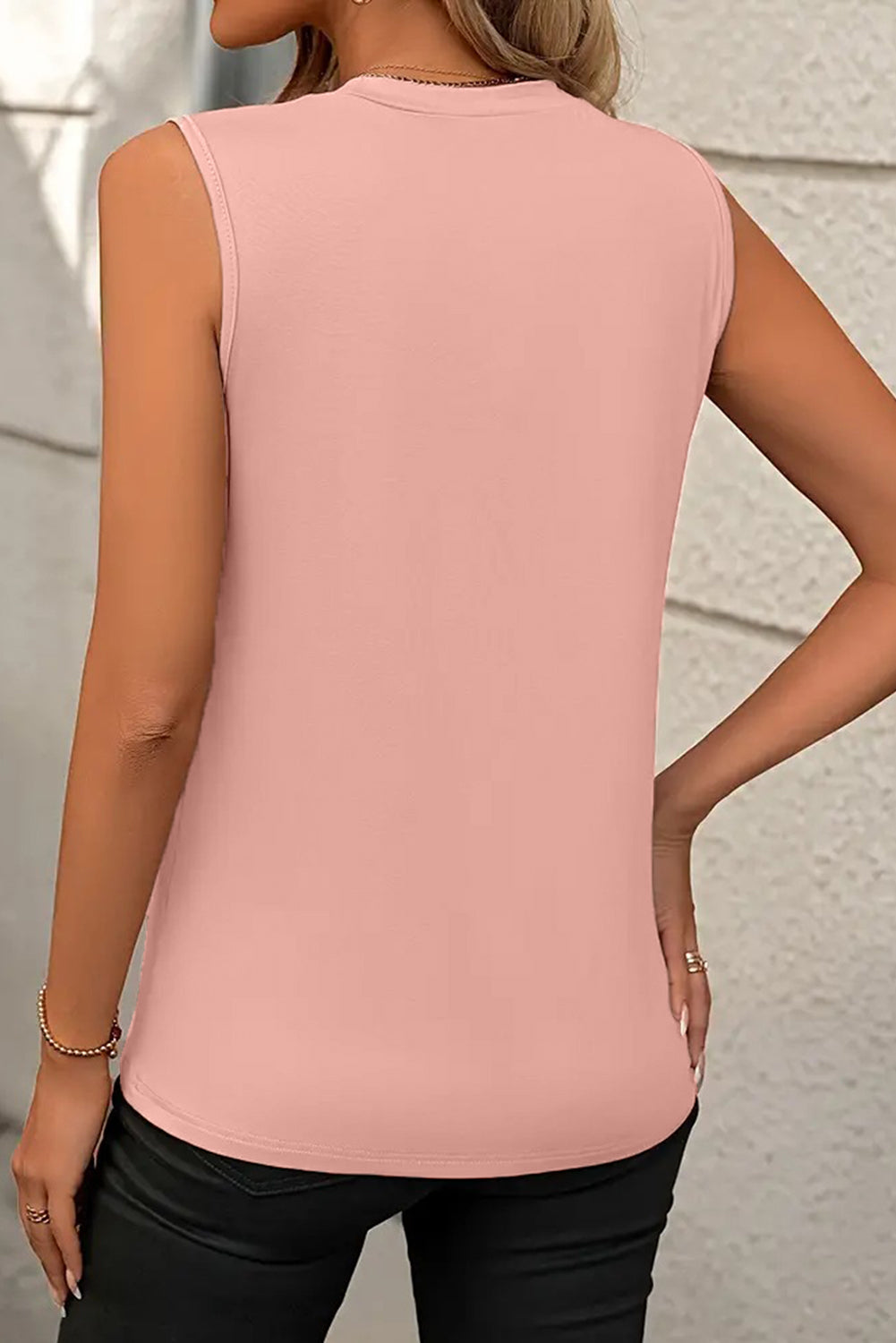 Gray Solid Color Crew Neck Pleated Sleeveless Top